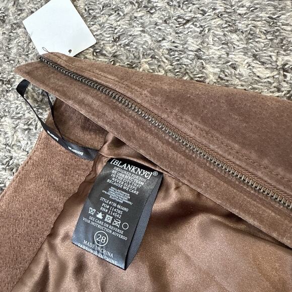Blank NYC Womens Brown Suede Leather Skirt Mini Size 28 Zip Fall Fashion New - Picture 5 of 5
